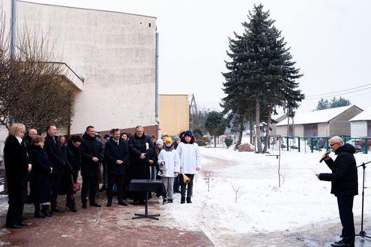 Przekazanie autobusu szkolnego dla PSP w Rusinowie (zdjęcia)