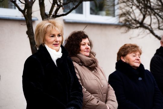 Przekazanie autobusu szkolnego dla PSP w Rusinowie (zdjęcia)