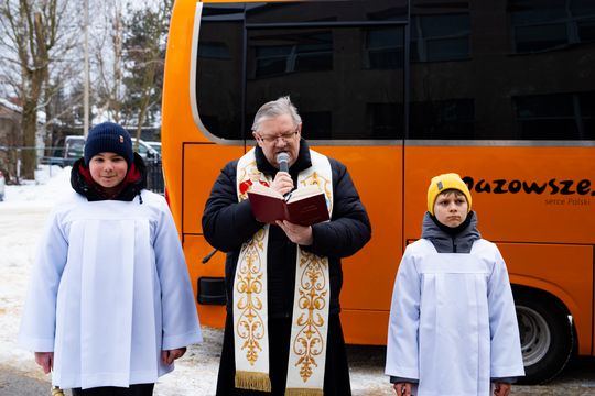 Przekazanie autobusu szkolnego dla PSP w Rusinowie (zdjęcia)