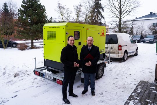 Przekazanie sprzętu dla OSP z gminy Jastrzębia (zdjęcia)