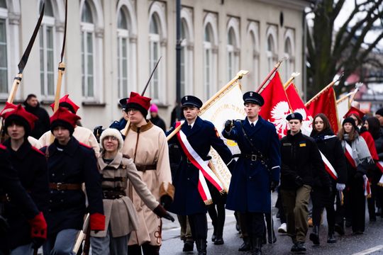 Marsz II L.O w Radomiu w 62. rocznicę wybuchu Powstania Styczniowego (zdjęcia)