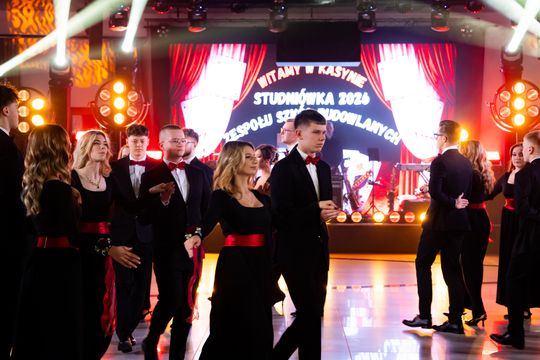 Studniówka Zespołu Szkół Budowlanych im. Kazimierza Wielkiego w Radomiu (zdjęcia)