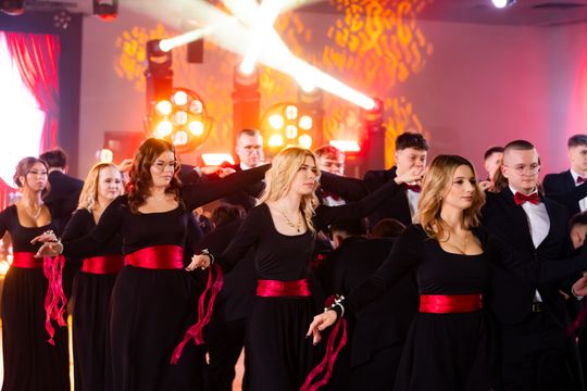 Studniówka Zespołu Szkół Budowlanych im. Kazimierza Wielkiego w Radomiu (zdjęcia)