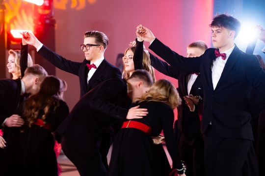 Studniówka Zespołu Szkół Budowlanych im. Kazimierza Wielkiego w Radomiu (zdjęcia)