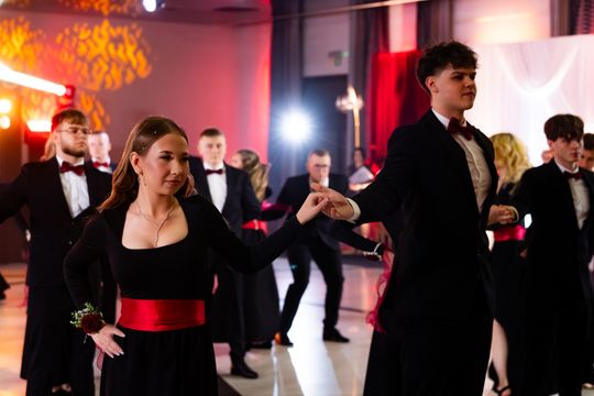 Studniówka Zespołu Szkół Budowlanych im. Kazimierza Wielkiego w Radomiu (zdjęcia)