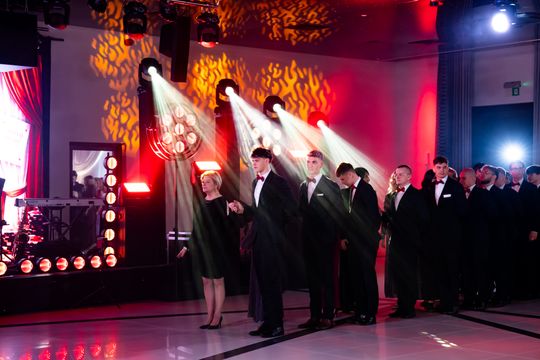 Studniówka Zespołu Szkół Budowlanych im. Kazimierza Wielkiego w Radomiu (zdjęcia)