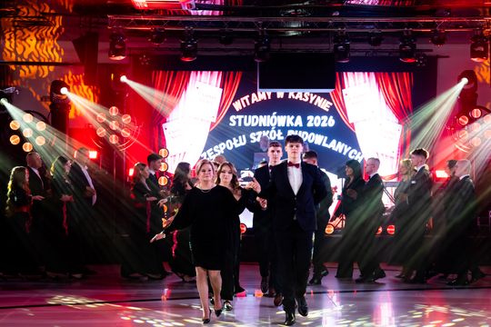 Studniówka Zespołu Szkół Budowlanych im. Kazimierza Wielkiego w Radomiu (zdjęcia)