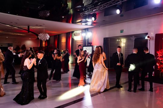 Studniówka Zespołu Szkół Budowlanych im. Kazimierza Wielkiego w Radomiu (zdjęcia)