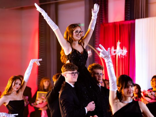 Studniówka V Liceum Ogólnokształcącego z Oddziałami Dwujęzycznymi im. Romualda Traugutta (zdjęcia)