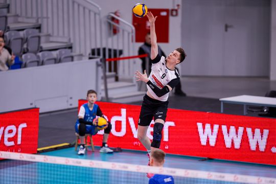 Czarni Radom - KKS Mickiewicz Kluczbork (2).jpg