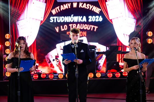 Studniówka V Liceum Ogólnokształcącego z Oddziałami Dwujęzycznymi im. Romualda Traugutta (zdjęcia)