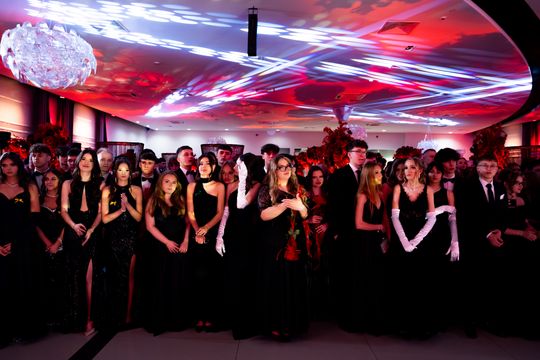 Studniówka V Liceum Ogólnokształcącego z Oddziałami Dwujęzycznymi im. Romualda Traugutta (zdjęcia)