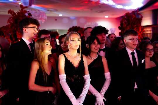 Studniówka V Liceum Ogólnokształcącego z Oddziałami Dwujęzycznymi im. Romualda Traugutta (zdjęcia)