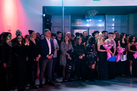 Studniówka V Liceum Ogólnokształcącego z Oddziałami Dwujęzycznymi im. Romualda Traugutta (zdjęcia)