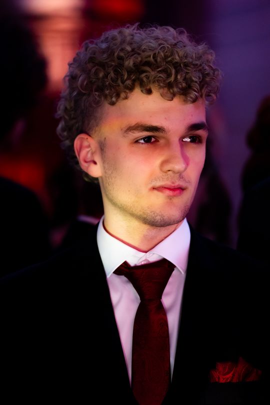 Studniówka V Liceum Ogólnokształcącego z Oddziałami Dwujęzycznymi im. Romualda Traugutta (zdjęcia)