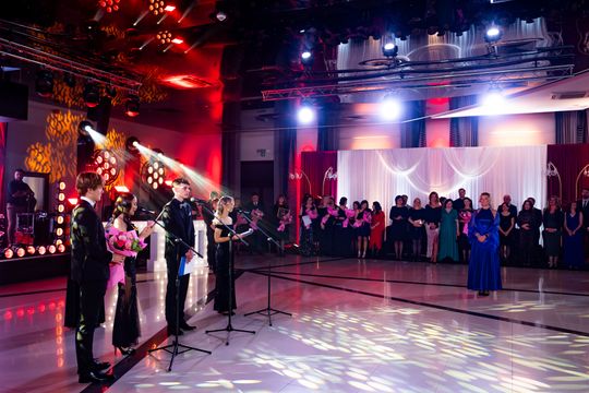 Studniówka V Liceum Ogólnokształcącego z Oddziałami Dwujęzycznymi im. Romualda Traugutta (zdjęcia)