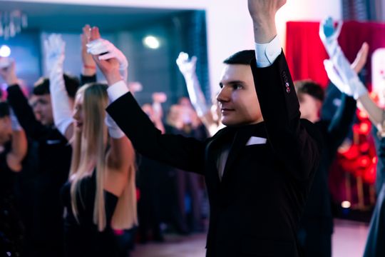 Studniówka V Liceum Ogólnokształcącego z Oddziałami Dwujęzycznymi im. Romualda Traugutta (zdjęcia)