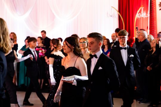 Studniówka V Liceum Ogólnokształcącego z Oddziałami Dwujęzycznymi im. Romualda Traugutta (zdjęcia)