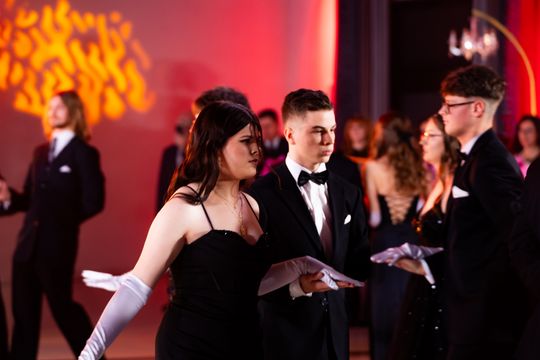 Studniówka V Liceum Ogólnokształcącego z Oddziałami Dwujęzycznymi im. Romualda Traugutta (zdjęcia)