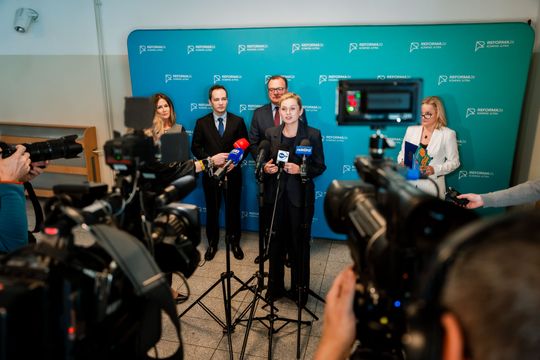 Konferencja prasowa z minister edukacji narodowej, Barbarą Nowacką (zdjęcia)