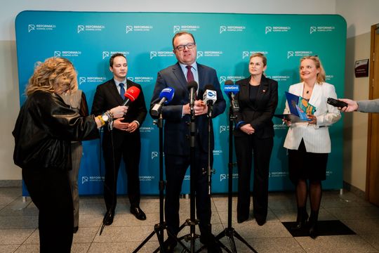 Konferencja prasowa z minister edukacji narodowej, Barbarą Nowacką (zdjęcia)