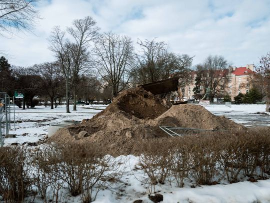 Budowa zbiornika retencyjnego na Placu Ołdakowskiego (zdjęcia)