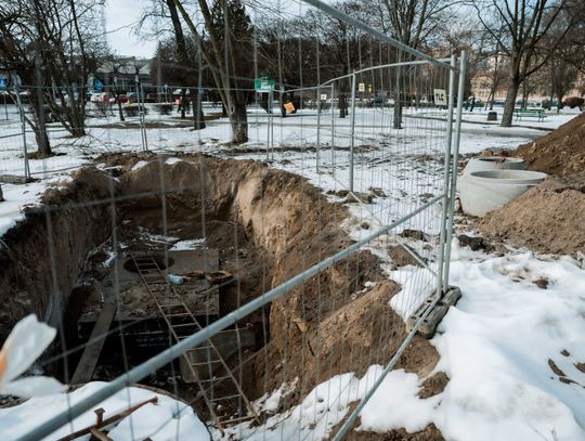 Budowa zbiornika retencyjnego na Placu Ołdakowskiego (zdjęcia)