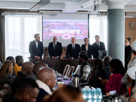 Wizyta przedstawicieli z Angoli na Uniwersytecie Radomskim (zdjęcia)