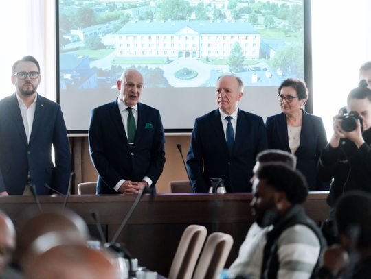 Wizyta przedstawicieli z Angoli na Uniwersytecie Radomskim (zdjęcia)