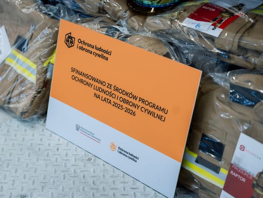 Przekazanie sprzętu jednostkom terenowym Państwowej Straży Pożarnej (zdjęcia)