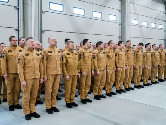 Przekazanie sprzętu jednostkom terenowym Państwowej Straży Pożarnej (zdjęcia)