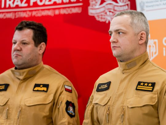 Przekazanie sprzętu jednostkom terenowym Państwowej Straży Pożarnej (zdjęcia)