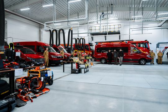 Przekazanie sprzętu jednostkom terenowym Państwowej Straży Pożarnej (zdjęcia)