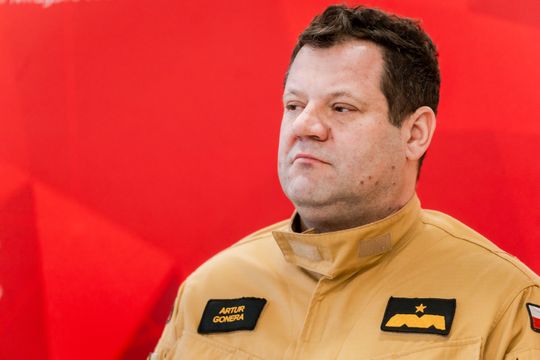 Przekazanie sprzętu jednostkom terenowym Państwowej Straży Pożarnej (zdjęcia)