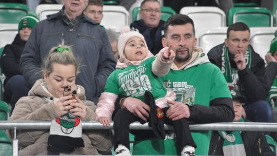 Kibice na meczu Radomiak Radom - Korona Kielce (zdjęcia) Kibice na meczu Radomiak Radom - Korona Kielce (zdjęcia)