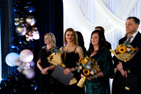 Studniówka II Liceum Ogólnokształcącego im. Marii Konopnickiej (zdjęcia)