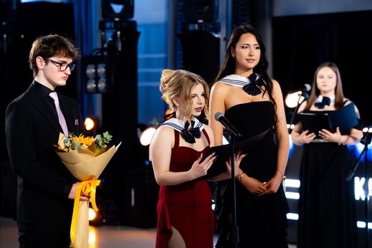 Studniówka II Liceum Ogólnokształcącego im. Marii Konopnickiej (zdjęcia)