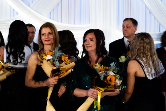 Studniówka II Liceum Ogólnokształcącego im. Marii Konopnickiej (zdjęcia)