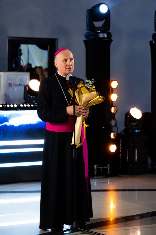 Studniówka II Liceum Ogólnokształcącego im. Marii Konopnickiej (zdjęcia)