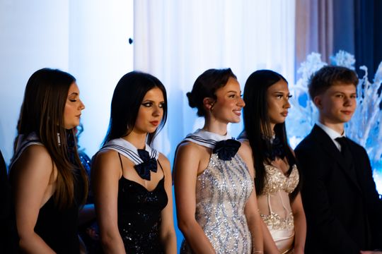 Studniówka II Liceum Ogólnokształcącego im. Marii Konopnickiej (zdjęcia)