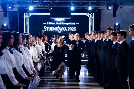 Studniówka II Liceum Ogólnokształcącego im. Marii Konopnickiej (zdjęcia)