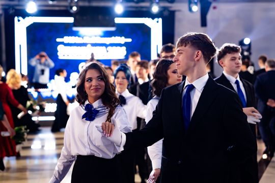 Studniówka II Liceum Ogólnokształcącego im. Marii Konopnickiej (zdjęcia)