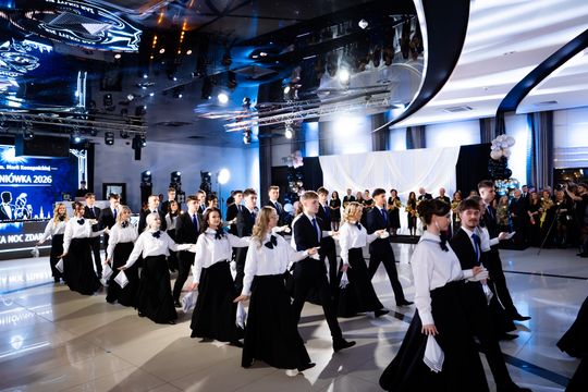 Studniówka II Liceum Ogólnokształcącego im. Marii Konopnickiej (zdjęcia)