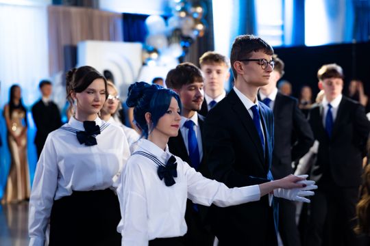 Studniówka II Liceum Ogólnokształcącego im. Marii Konopnickiej (zdjęcia)