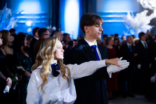 Studniówka II Liceum Ogólnokształcącego im. Marii Konopnickiej (zdjęcia)