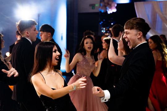 Studniówka II Liceum Ogólnokształcącego im. Marii Konopnickiej (zdjęcia)