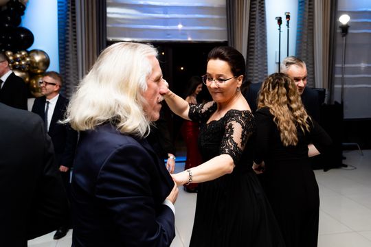 Studniówka II Liceum Ogólnokształcącego im. Marii Konopnickiej (zdjęcia)