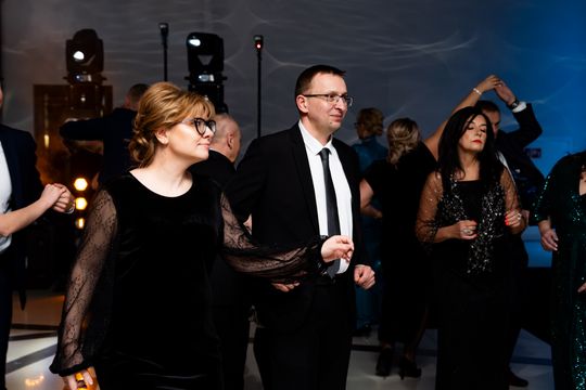 Studniówka II Liceum Ogólnokształcącego im. Marii Konopnickiej (zdjęcia)