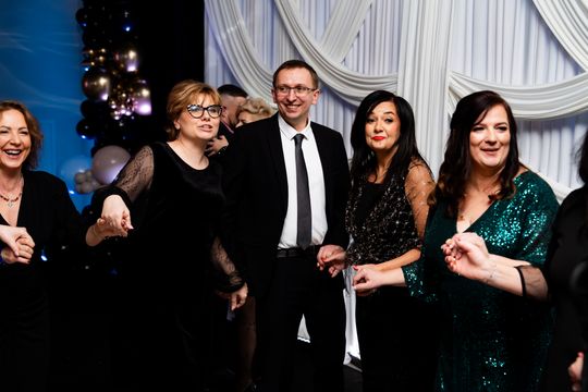 Studniówka II Liceum Ogólnokształcącego im. Marii Konopnickiej (zdjęcia)