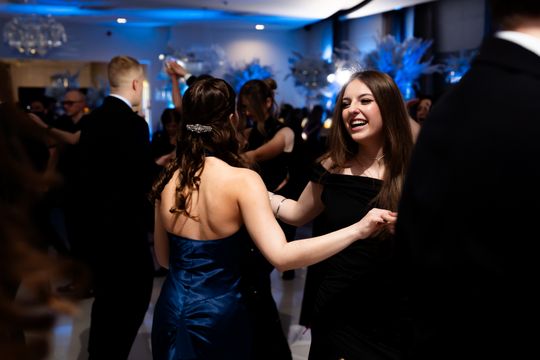 Studniówka II Liceum Ogólnokształcącego im. Marii Konopnickiej (zdjęcia)